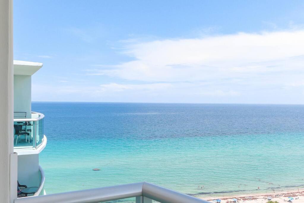 Promo Komffy Penthouse W King Bed And Ocean View At Tides 16th Floor Apartment Hollywood