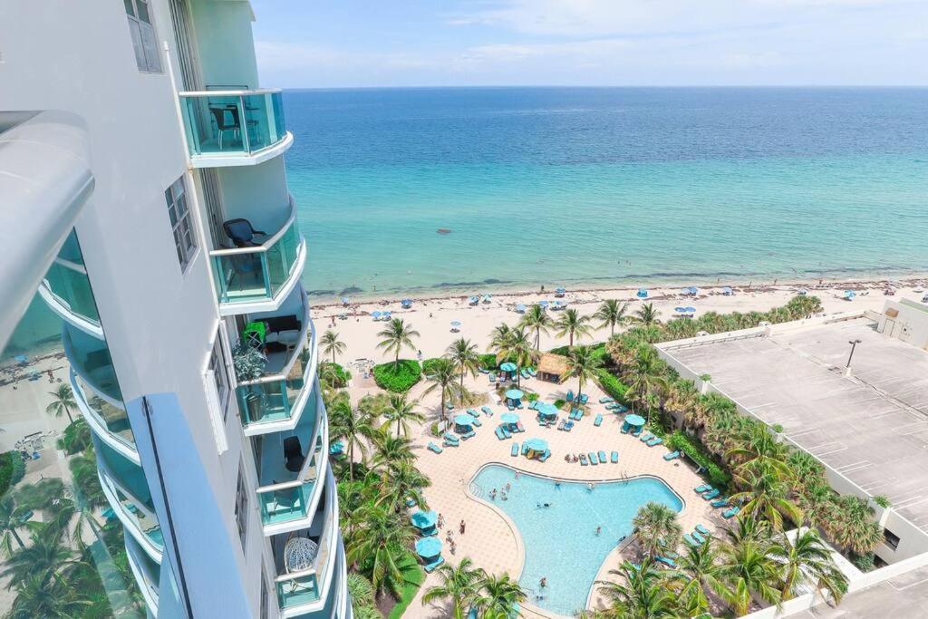 Promo Komffy Penthouse W King Bed And Ocean View At Tides 16th Floor