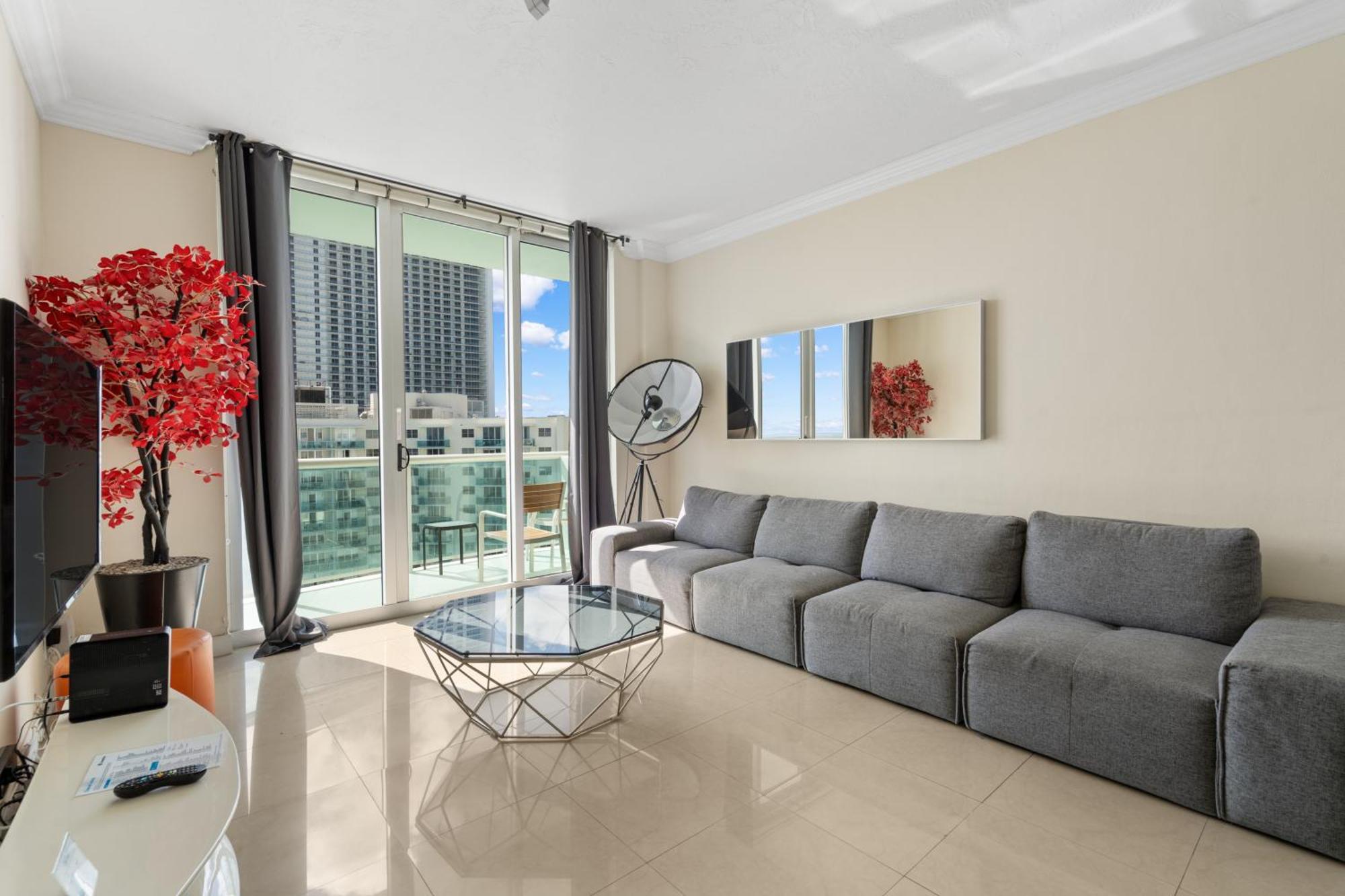 Apartment Promo Komffy Penthouse W King Bed And Ocean View At Tides 16th Floor Hollywood