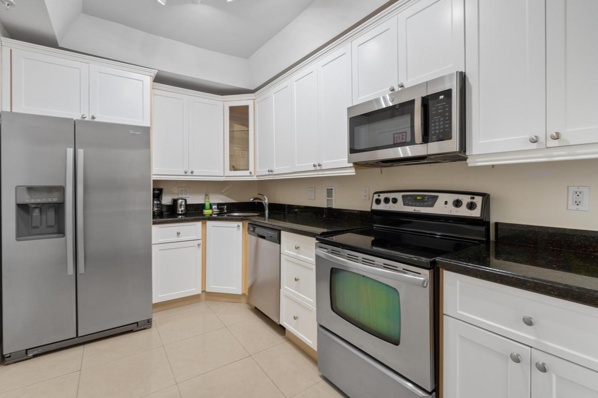 Promo Komffy Penthouse W King Bed And Ocean View At Tides 16th Floor Apartment