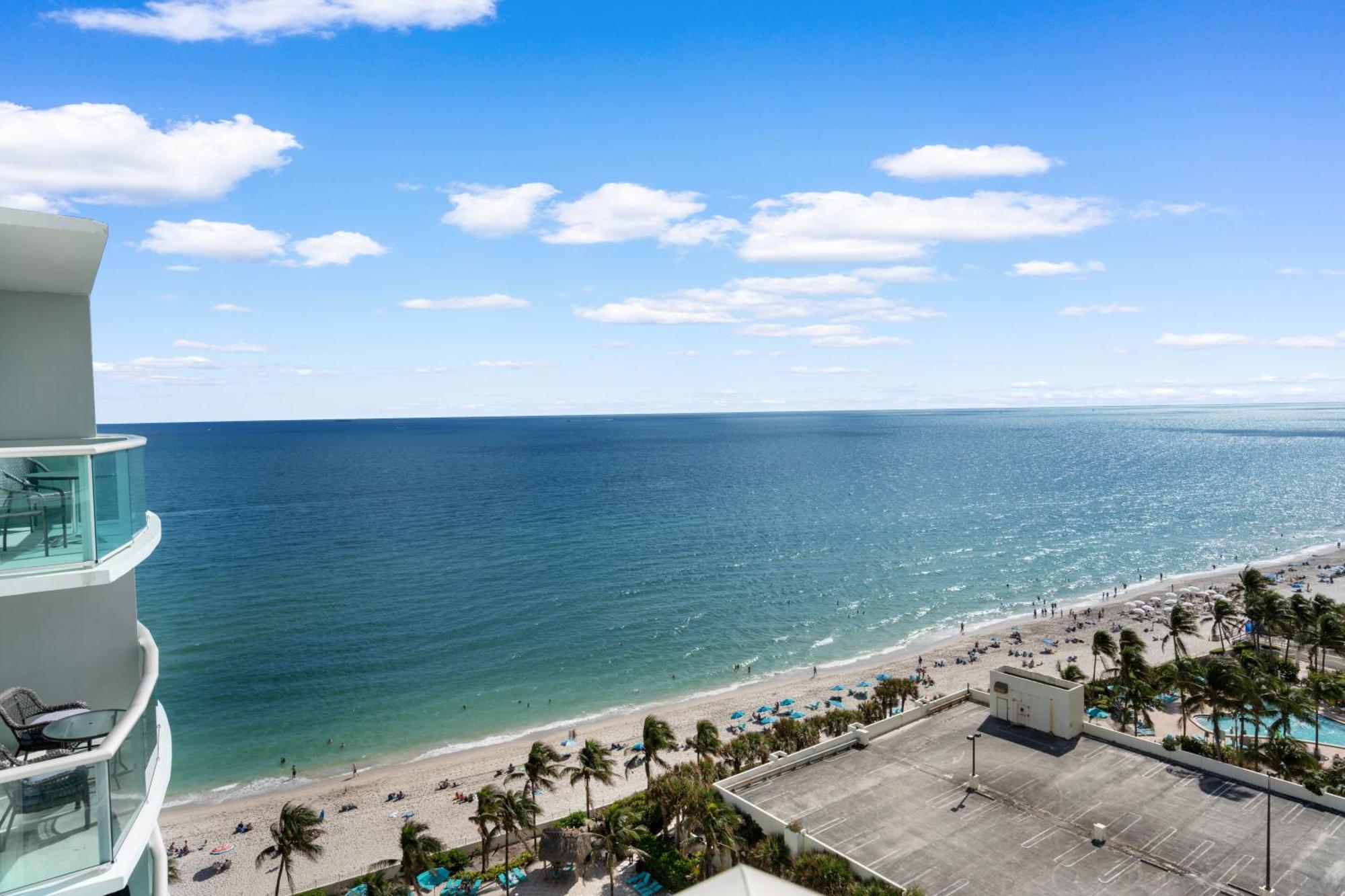 Apartment Promo Komffy Penthouse W King Bed And Ocean View At Tides 16th Floor
